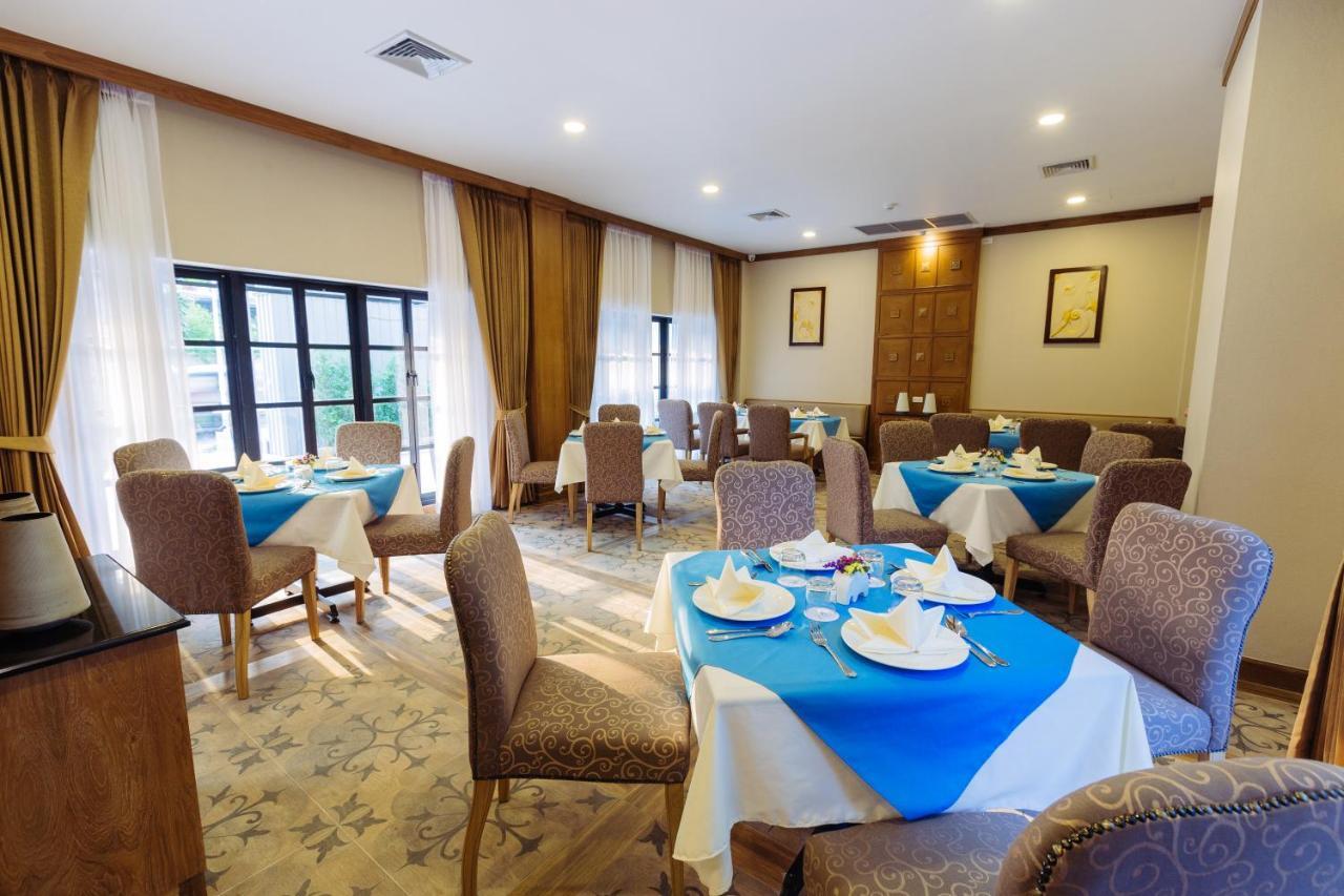Decharme Hotel Chiang Mai Ngoại thất bức ảnh